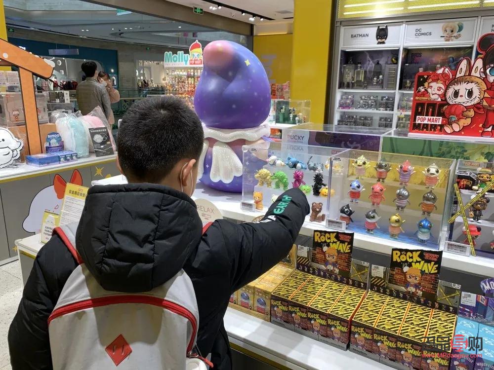 <h1>彩妆购买全攻略：如何挑选适合自己的彩妆产品？</h1>