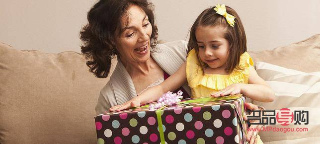 父母是否应该送孩子礼物？