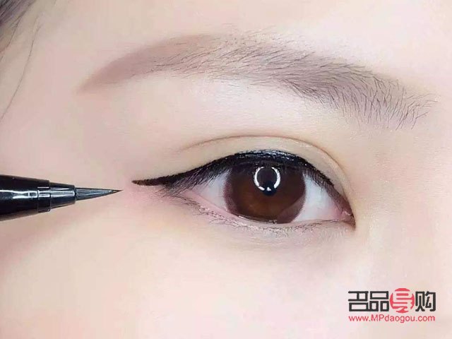 内双眼可以做眼线吗(内双眼可以做眼线吗图片)