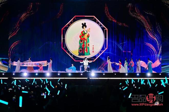 <h3>国风彩妆销量持续飙升，成为美妆市场新宠</h3>