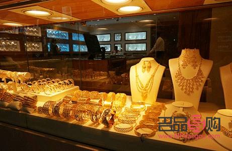 黄金投资：选择银行还是金店？