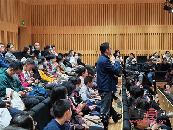 学彩妆前途怎么样(学彩妆前途怎么样知乎)