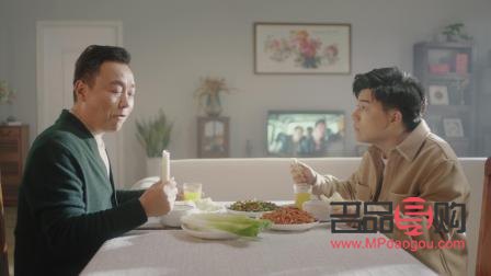 送父母10万礼物，孝心与选择的思考