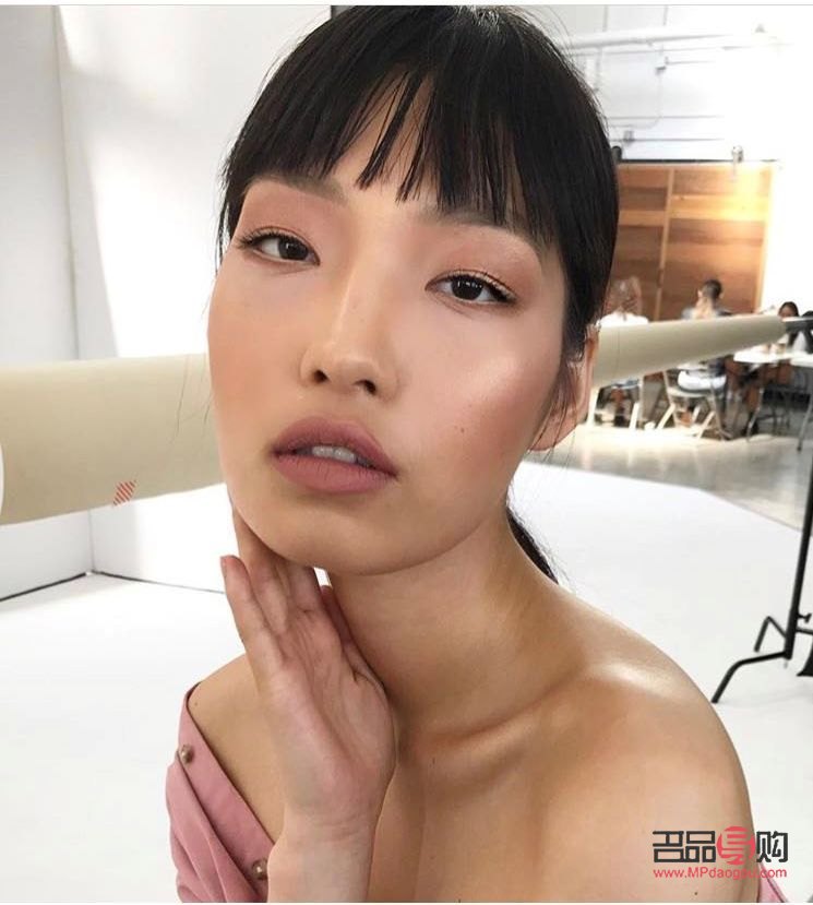 彩妆怎么画欧美女(彩妆怎么画欧美女生)