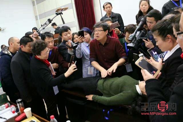 眼眶凹陷怎么恢复饱满 中医调理(眼眶凹陷怎么恢复饱满 中医调理方法)