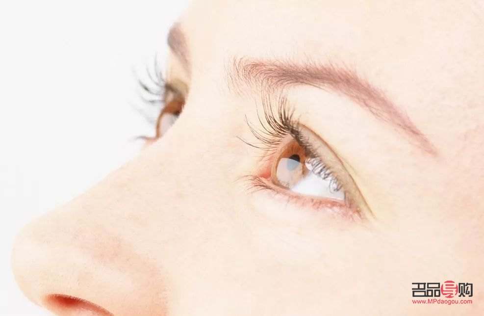 <h3>男生眼妆教程:打造自然又漂亮的眼神魅力</h3> <h3>男生眼妆教程:打造自然又漂亮的眼神魅力</h3>