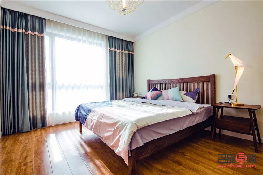 礼物墙怎么刷漆(礼物墙怎么刷漆视频)