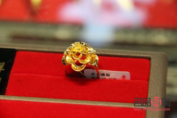 <h3>老凤祥金店官网旗舰店金戒子——传承中华金饰文化的璀璨明珠</h3>