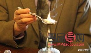 彩妆怎么判断真假(彩妆怎么判断真假图片)