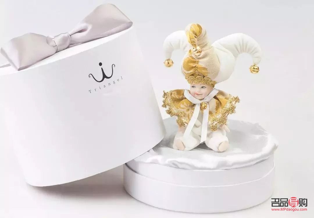 <h3>精选礼物内的小惊喜，增添别样情感</h3>