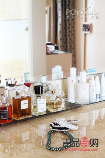 <h1>彩妆收纳秘籍：让你的化妆台整洁又美观</h1>