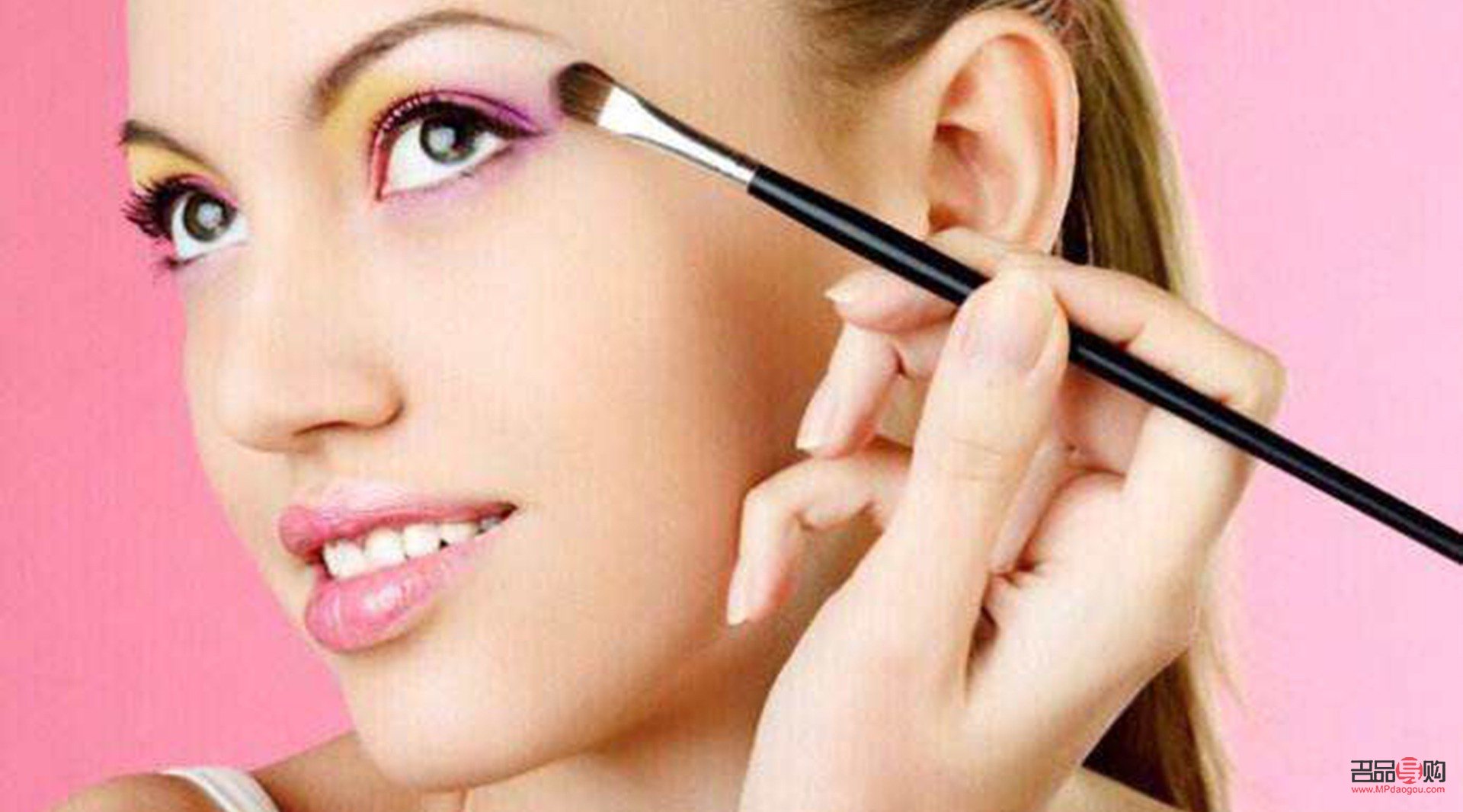 彩妆怎么画自学(彩妆怎么画自学视频)