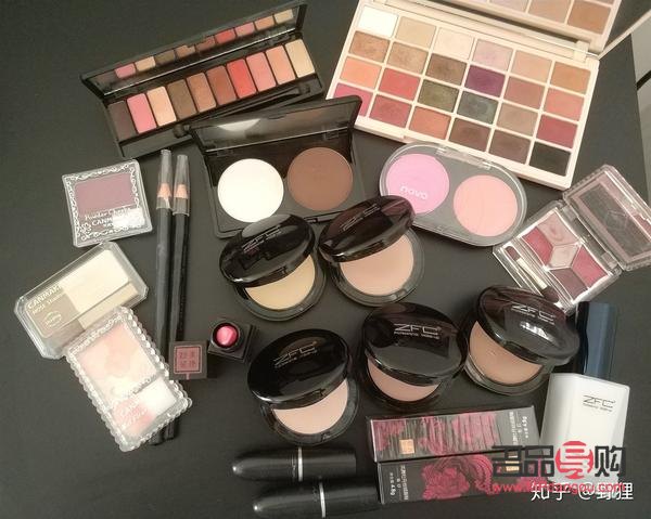 <h3>新人彩妆师如何合理报价？</h3>