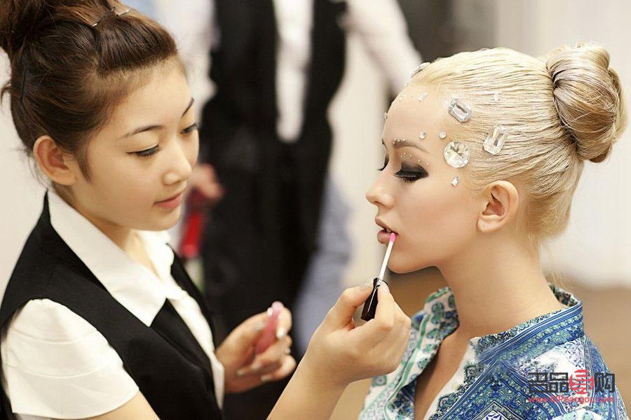 美容去哪里(美容去哪里学)