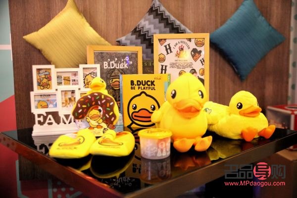 美容院与鸭子：一场意外的跨界碰撞