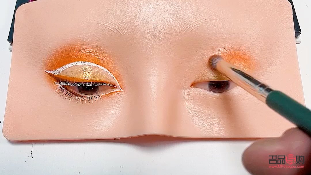 水果彩妆怎么画(水果彩妆怎么画简单)