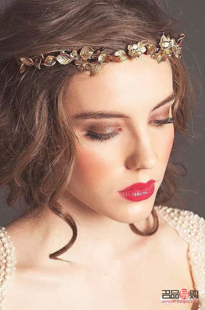 <h1>彩妆的魅力与艺术</h1>