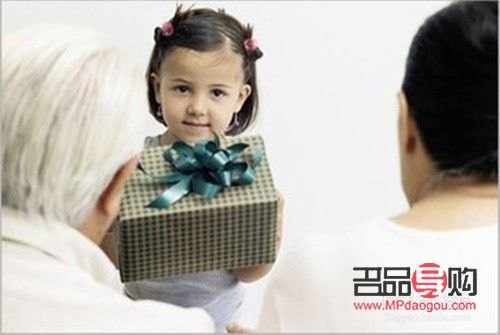 生日向父母要啥礼物呢(生日向父母要啥礼物呢怎么说)