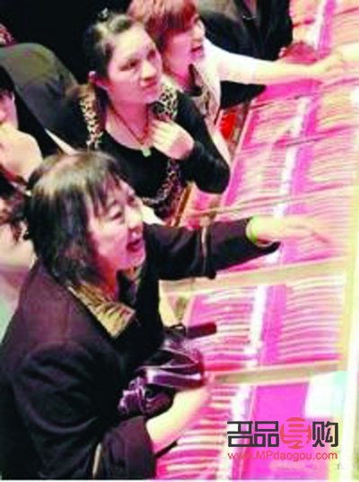 黄金期货几点开盘收盘(黄金期货几点开盘收盘啊)