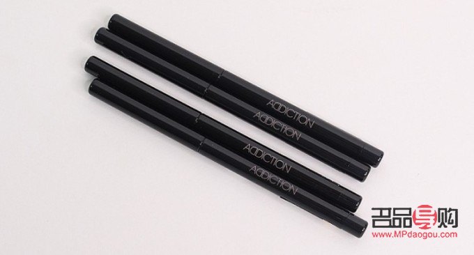 平时彩妆怎么选择(平时彩妆怎么选择颜色)