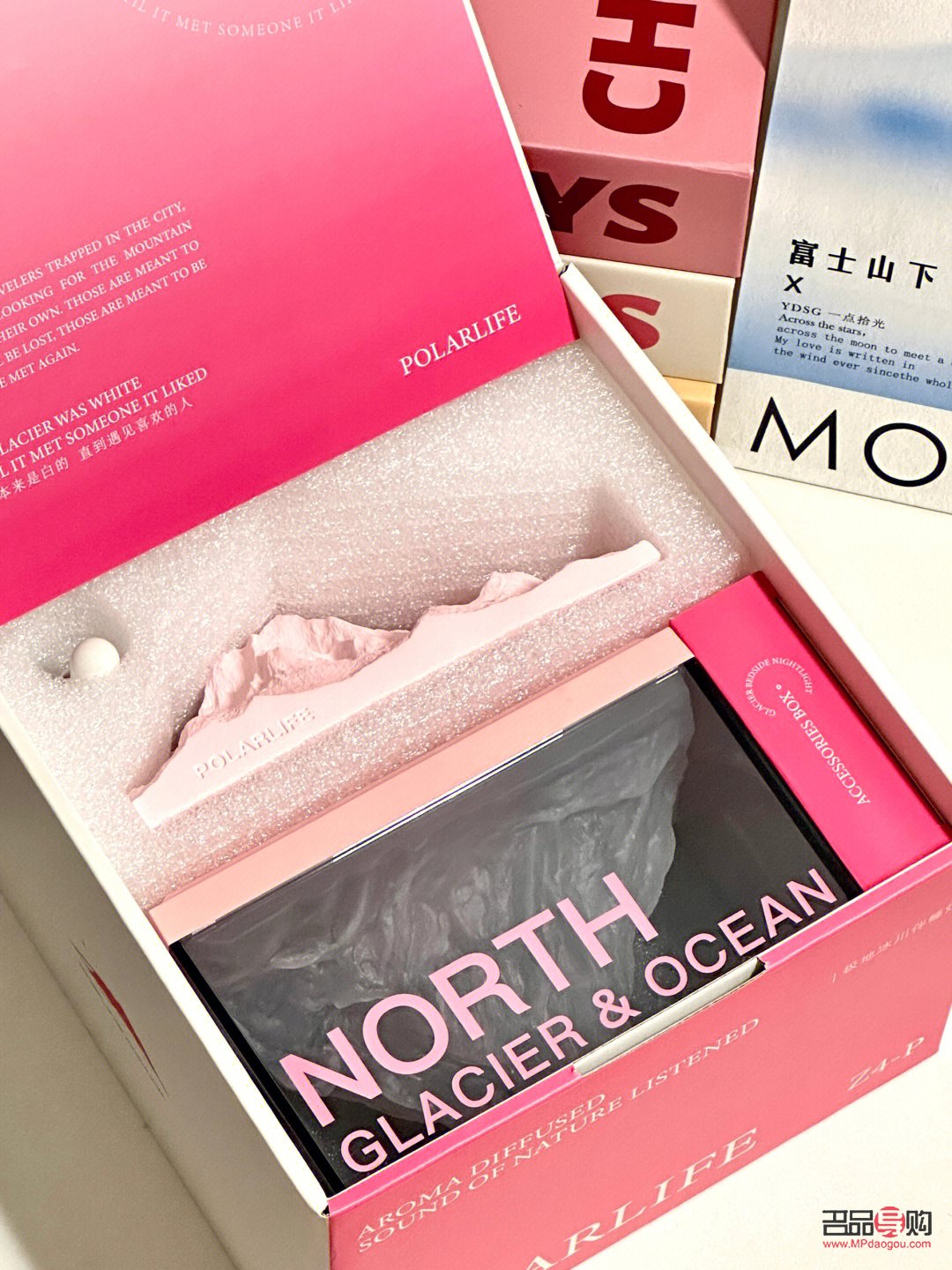 送人礼物带什么好女生(送人礼物送什么好女士)