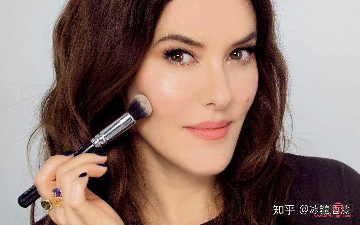 怎么当彩妆博主(怎么当彩妆博主赚钱)