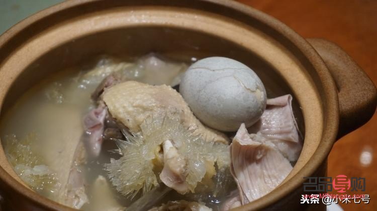 <h3>鸭蛋的美容养颜功效探究</h3>