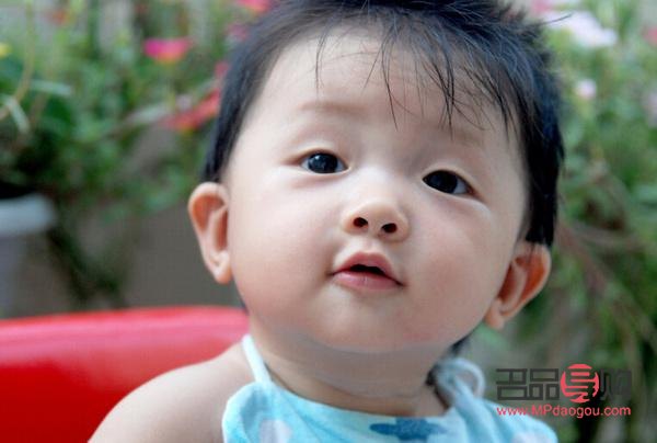 <h3>小孩成长发育期的护理要点</h3>