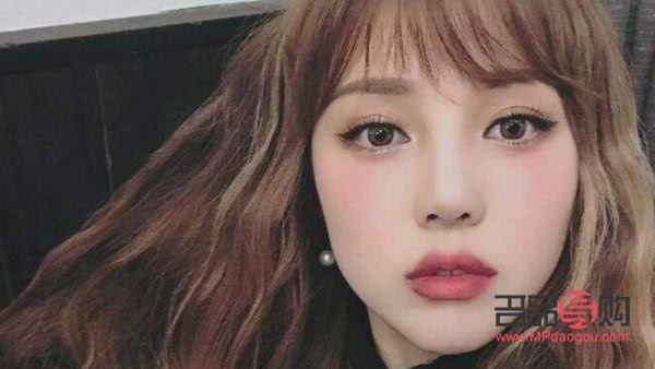 怎么选彩妆才好看(怎么选彩妆才好看呢)