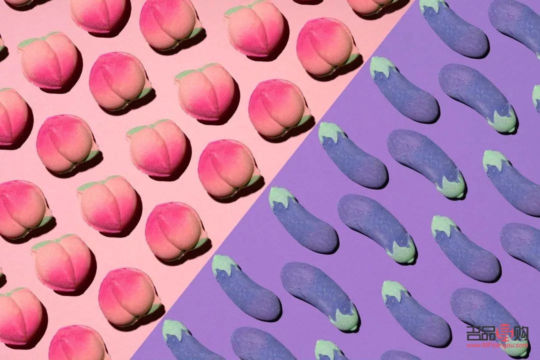 <h3>巧妙传递爱意：如何将礼物完美交给女友</h3>