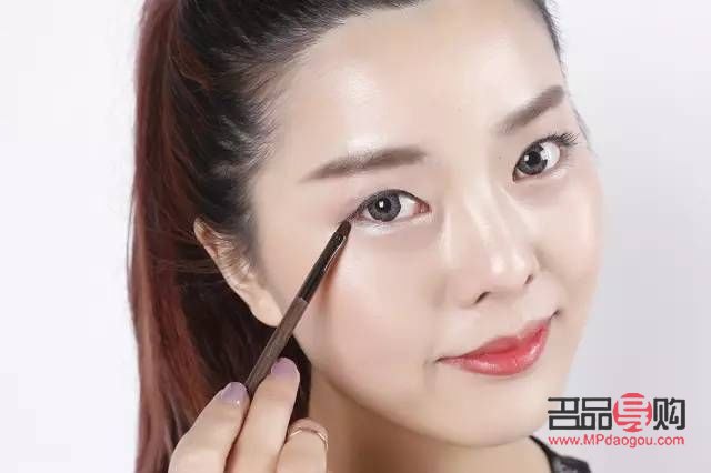 单眼皮和双眼皮区别(单眼皮和双眼皮区别图片)