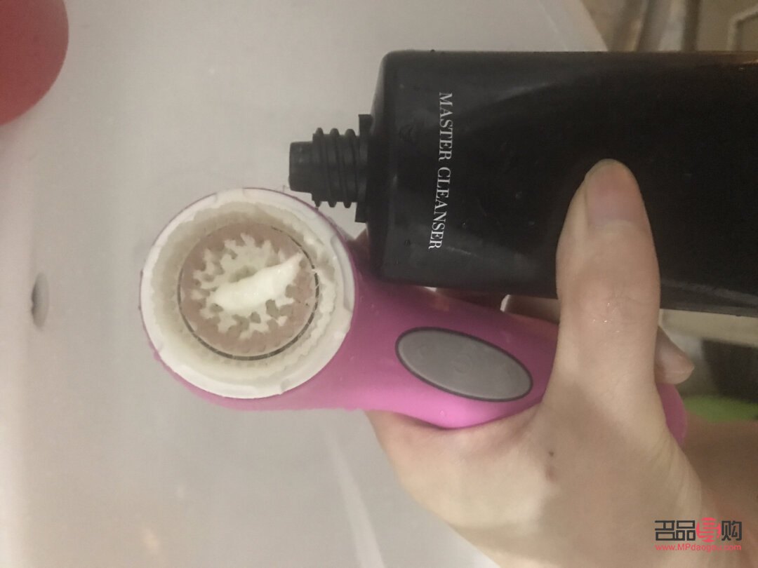 彩妆喷头怎么拆卸(彩妆喷头怎么拆卸视频)