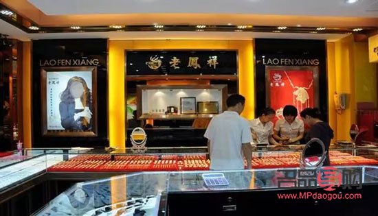中国黄金店与老凤祥：哪个更胜一筹？