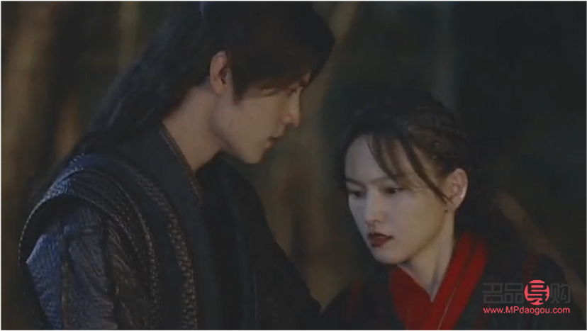 <h3>眼睛彩妆技巧大揭秘：打造迷人电眼的秘诀</h3>