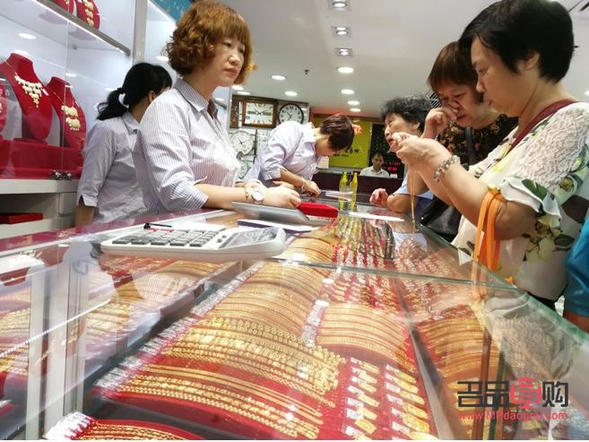 为啥金店都不卖铂金了(铂金留着还是卖了)