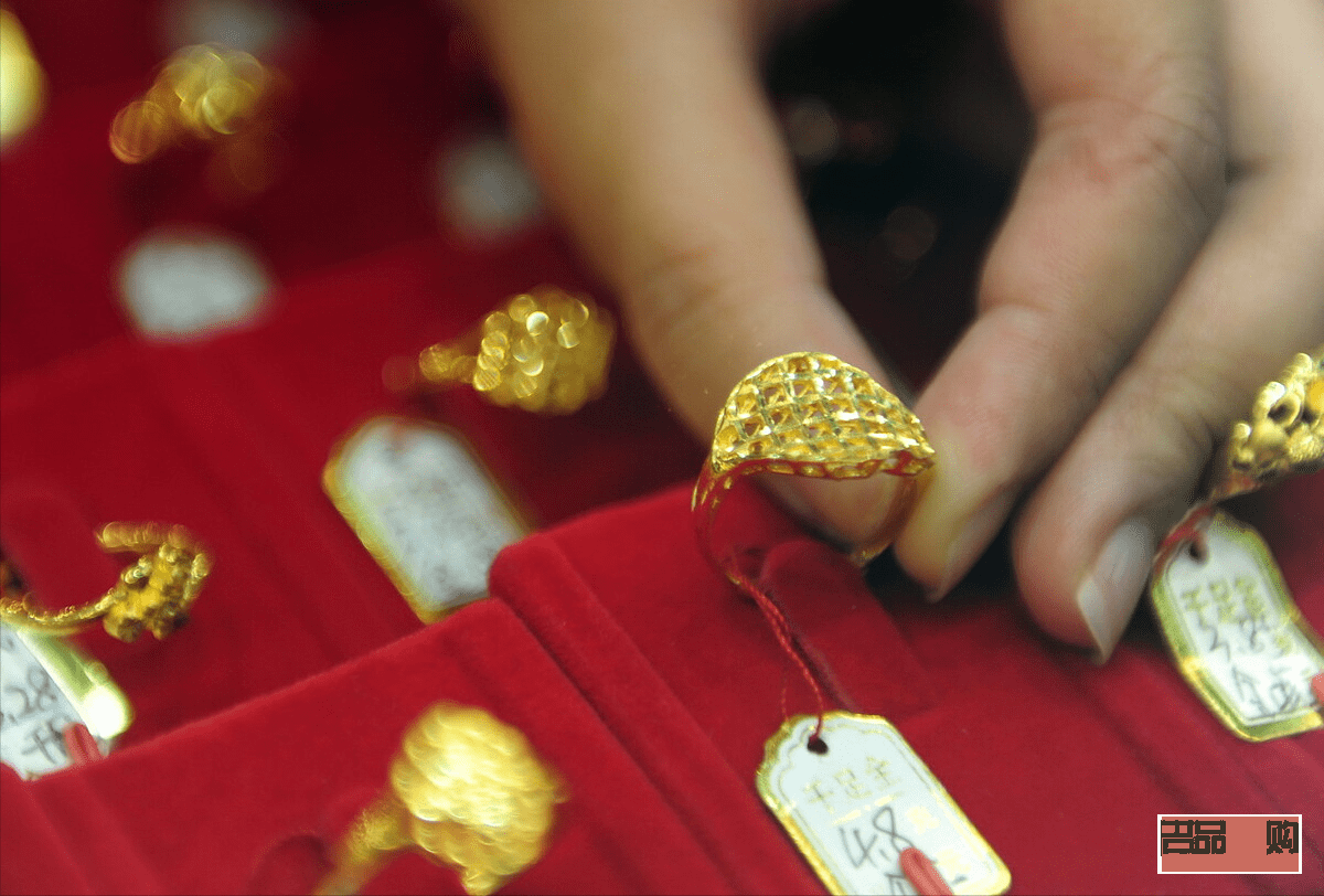 2021年6月黄金回收价多少(2021年6月黄金回收价多少一克)