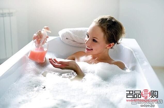 <h3>女性身体护理：泡澡的益处与注意事项</h3>