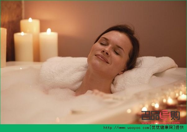 女性身体护理：泡澡的益处与注意事项