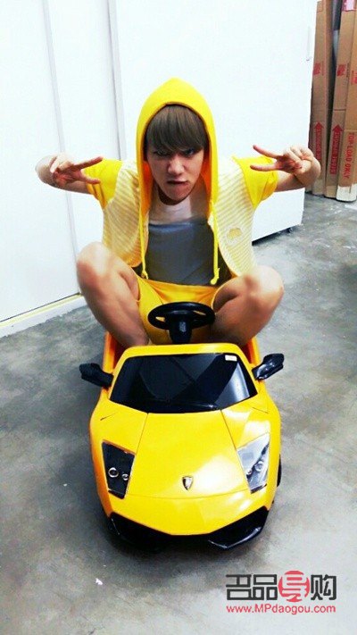 <h3>美容院季卡的设计与推广策略</h3> <h3>美容院季卡的设计与推广策略</h3>