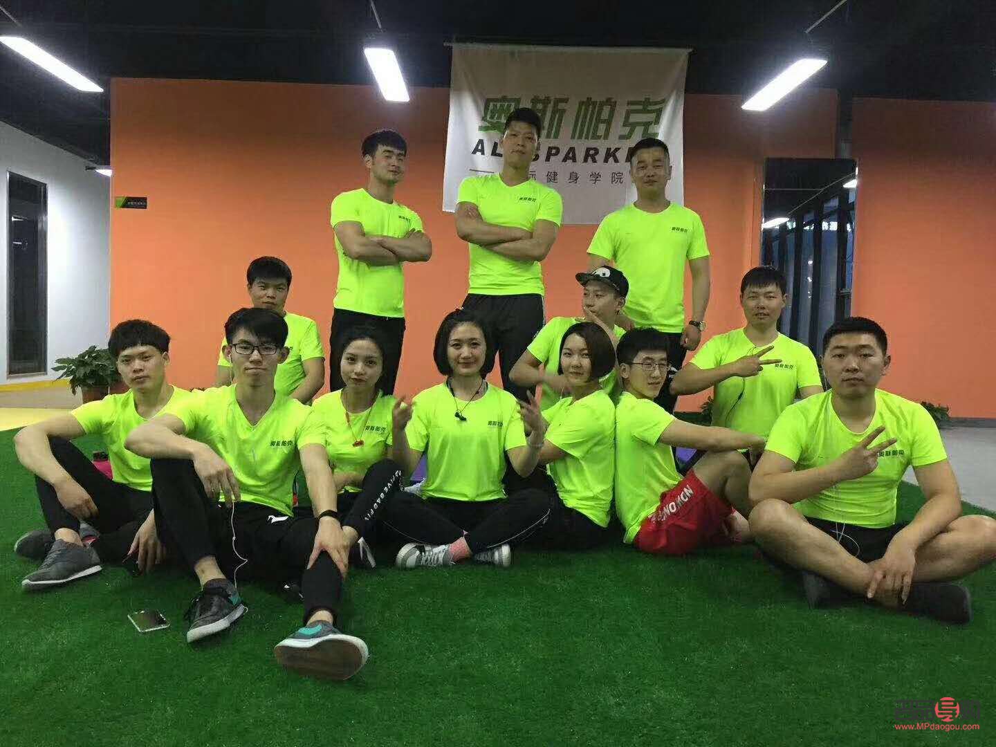 美容师与其他职业师：探索美丽与健康的多元领域