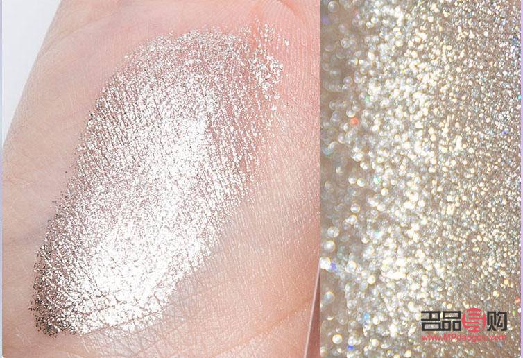 打造完美眼妆，你需要这些神器