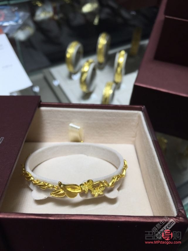 银行是否出售黄金手镯？