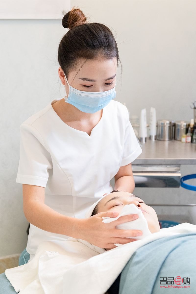 美容师护理用什么(美容师护理用什么护肤品)