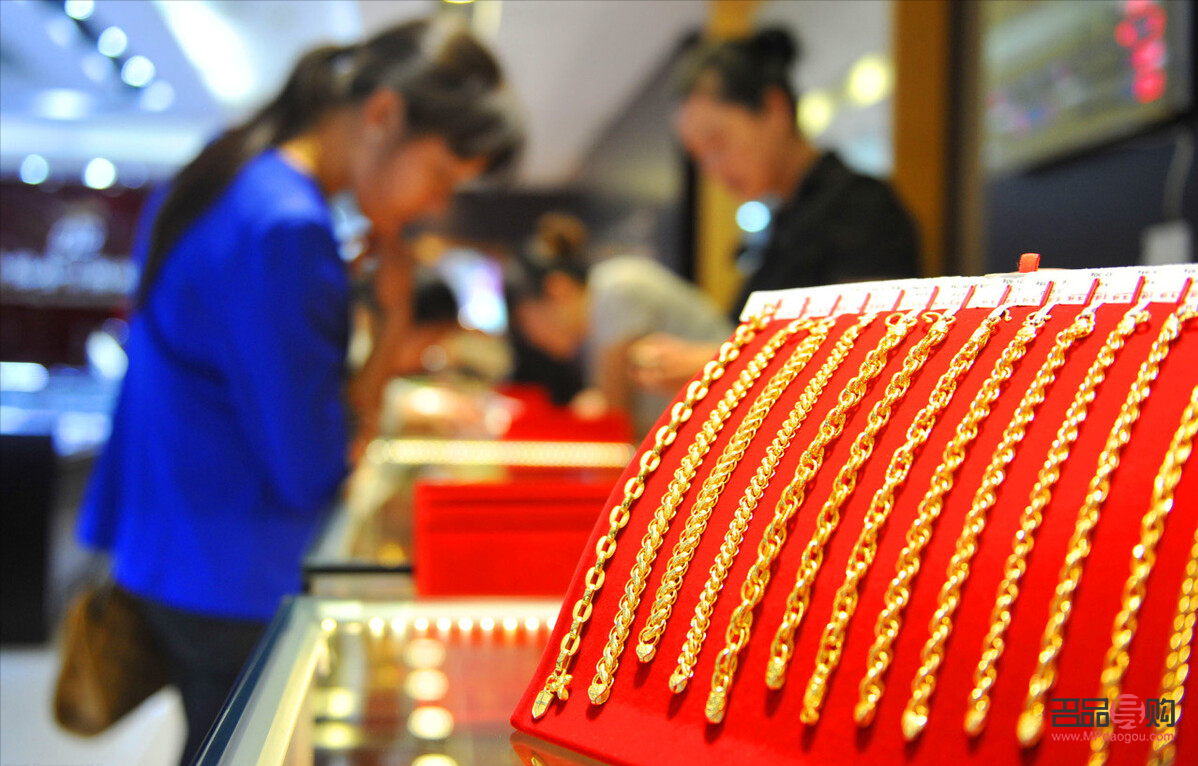 各金店黄金价格为什么不同(各金店黄金价格为什么不同的原因)