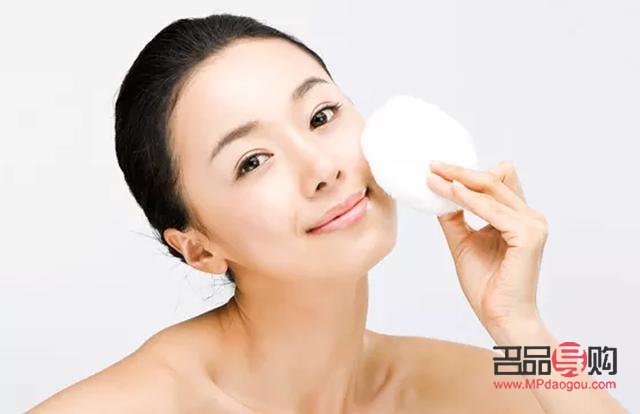 身体皮肤日常怎么护理(身体皮肤日常怎么护理最好)