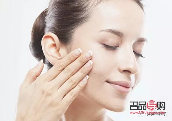 身体皮肤干燥怎么护理(身体皮肤干燥怎么护理好)