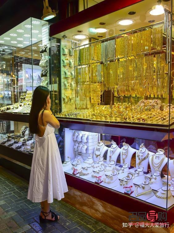 <h3>哪个金店回收黄金？全面解析黄金回收市场</h3>