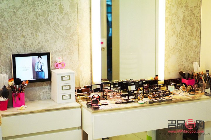 <h1>彩妆柜台清洁指南：打造整洁无瑕的展示空间</h1>