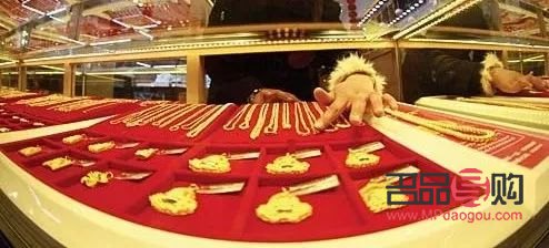 <h3>泰安太阳金店老板：黄金行业的坚守者与创新领袖</h3>