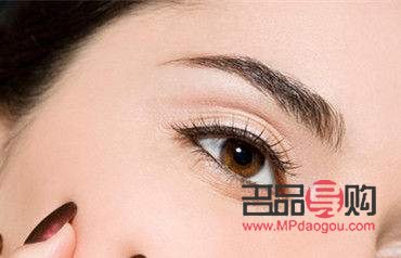 什么季节最适合割双眼皮(什么季节最适合割双眼皮呢)